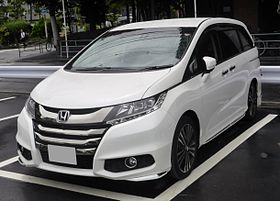 Honda ODYSSEY ABSOLUTE EX (RC1) front.jpg